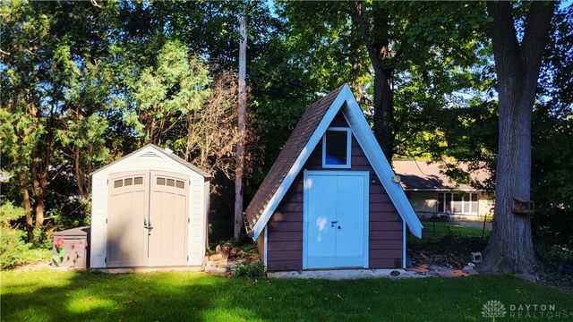 324 Oakridge Drive, Springfield, OH 45504