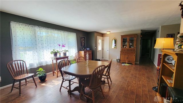 324 Oakridge Drive, Springfield, OH 45504