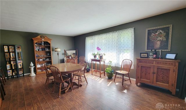 324 Oakridge Drive, Springfield, OH 45504