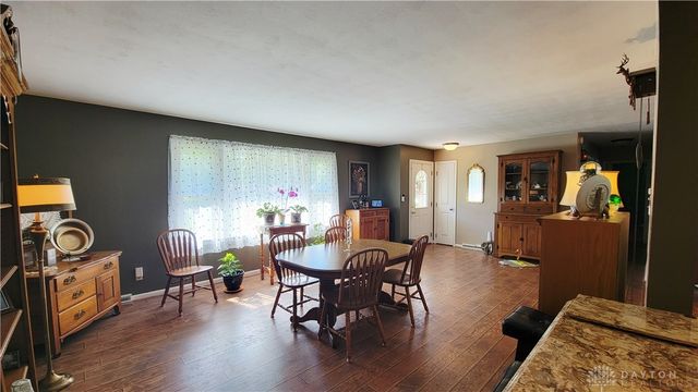 324 Oakridge Drive, Springfield, OH 45504
