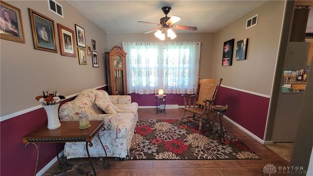 324 Oakridge Drive, Springfield, OH 45504