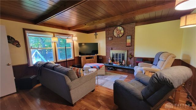 324 Oakridge Drive, Springfield, OH 45504