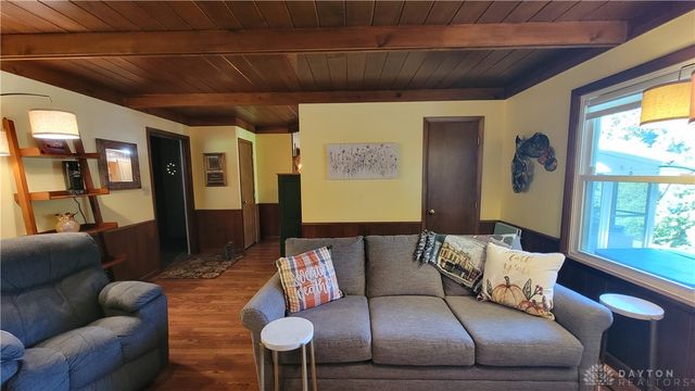 324 Oakridge Drive, Springfield, OH 45504