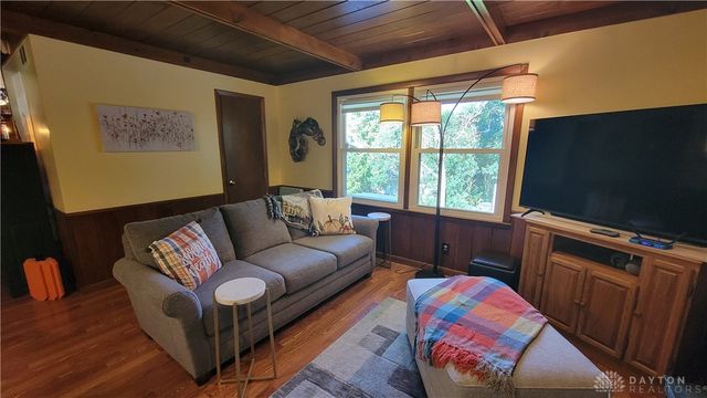 324 Oakridge Drive, Springfield, OH 45504