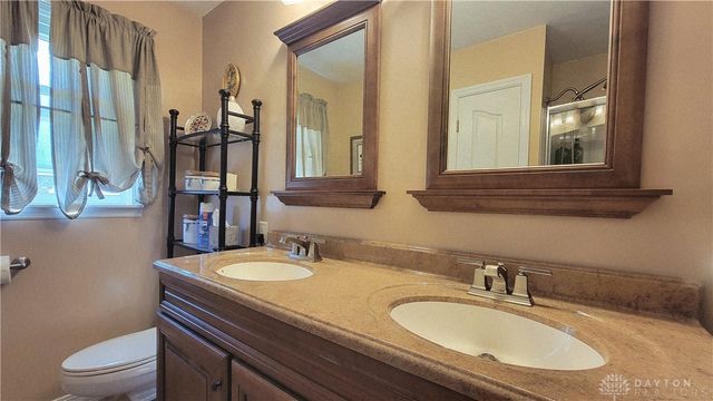 324 Oakridge Drive, Springfield, OH 45504