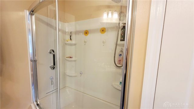 324 Oakridge Drive, Springfield, OH 45504