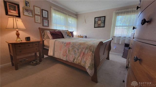 324 Oakridge Drive, Springfield, OH 45504