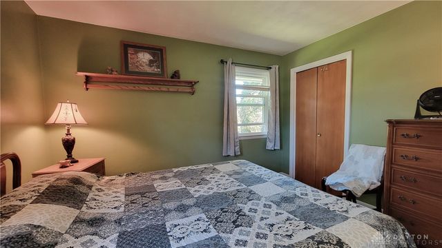 324 Oakridge Drive, Springfield, OH 45504