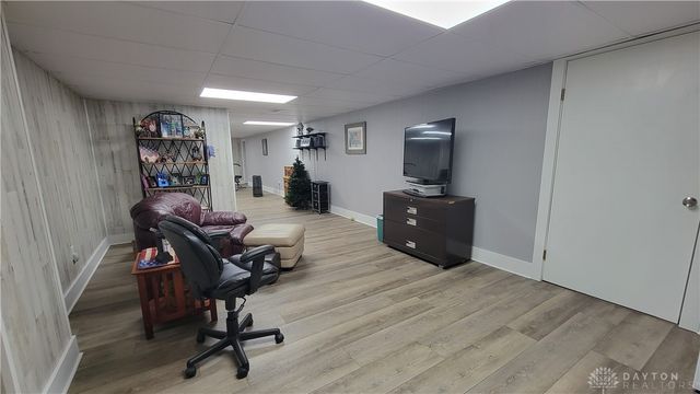 324 Oakridge Drive, Springfield, OH 45504