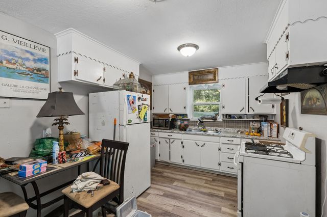 7705 Navajo Trail 7705, Lake Worth, TX 76135