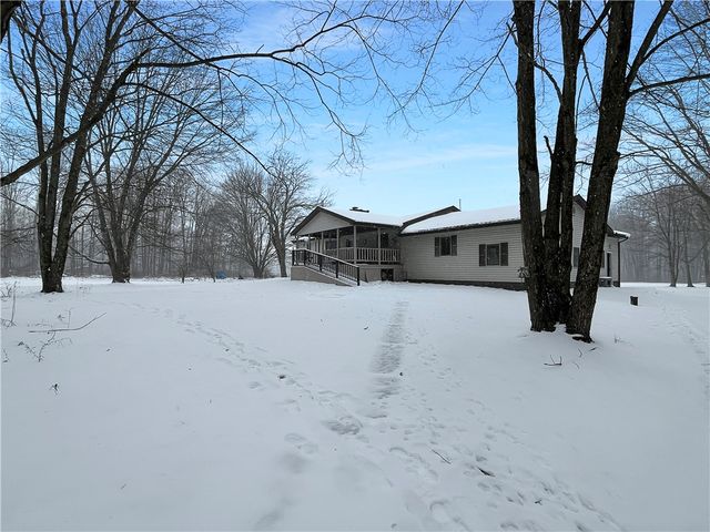 256 W Marley Rd, Jamestown, PA 16134