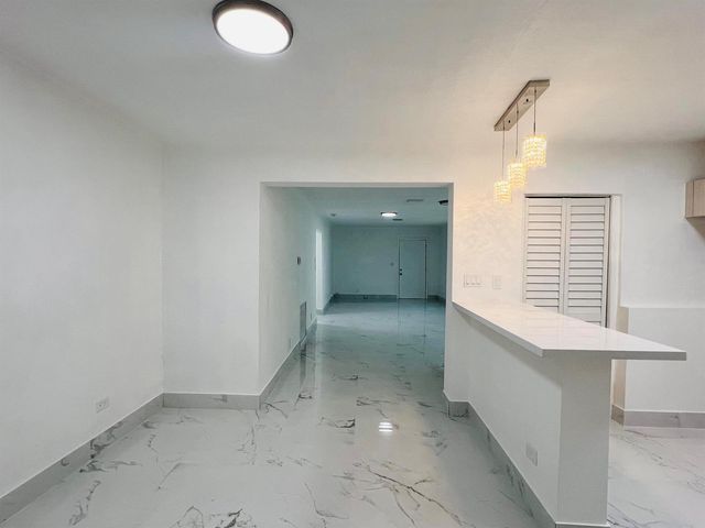 525 NW 22nd Avenue, Fort Lauderdale, FL 33311