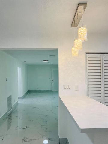 525 NW 22nd Avenue, Fort Lauderdale, FL 33311