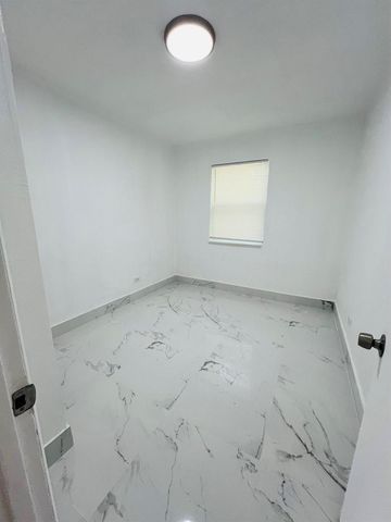 525 NW 22nd Avenue, Fort Lauderdale, FL 33311