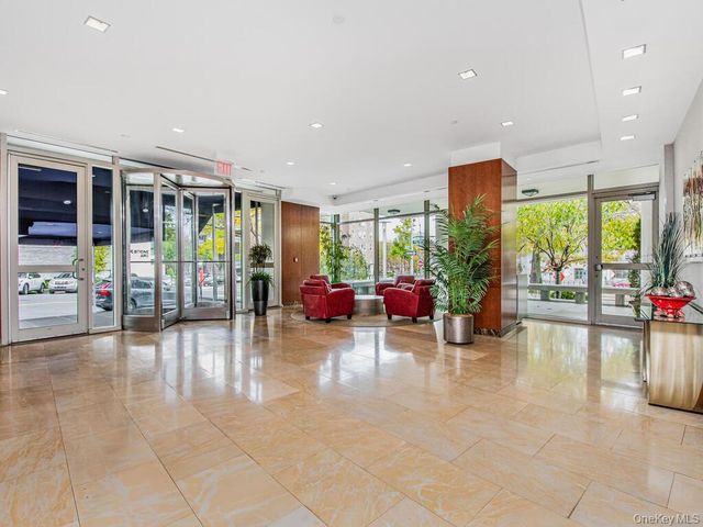 640 W 237th Street 7D, Bronx, NY 10463