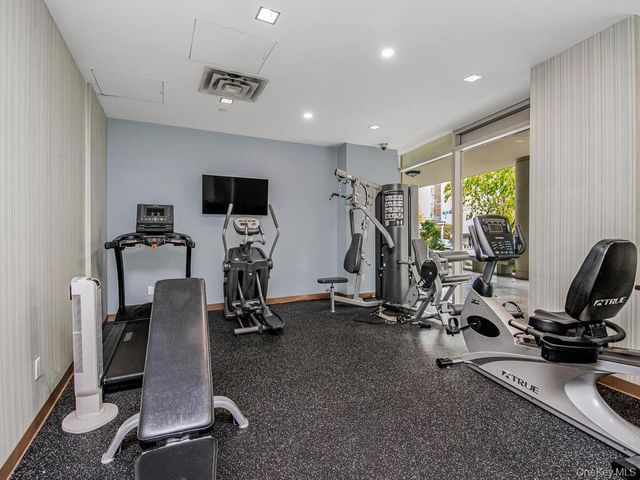 640 W 237th Street 7D, Bronx, NY 10463