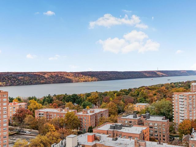 640 W 237th Street 7D, Bronx, NY 10463