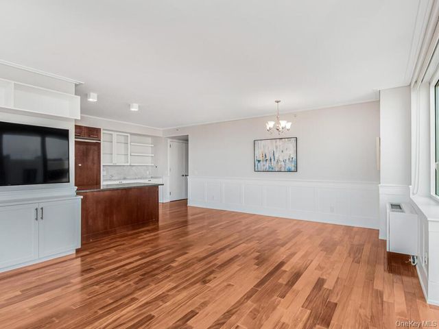 640 W 237th Street 7D, Bronx, NY 10463