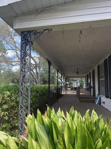 5301 HORSESHOE Drive, Alexandria, LA 71302