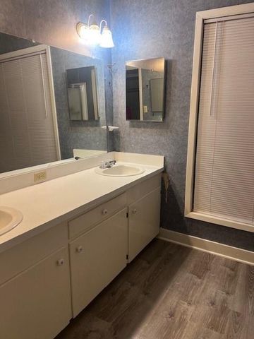 5301 HORSESHOE Drive, Alexandria, LA 71302