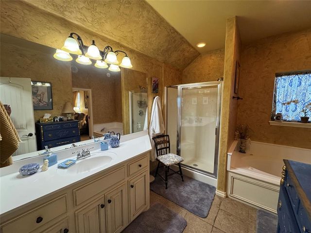 1112 Ariana Street, Shawnee, OK 74804