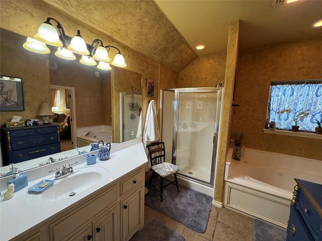 1112 Ariana Street, Shawnee, OK 74804