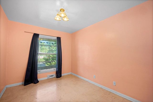 2403 W Alvina AVENUE, Milwaukee, WI 53221