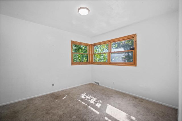 2403 W Alvina AVENUE, Milwaukee, WI 53221