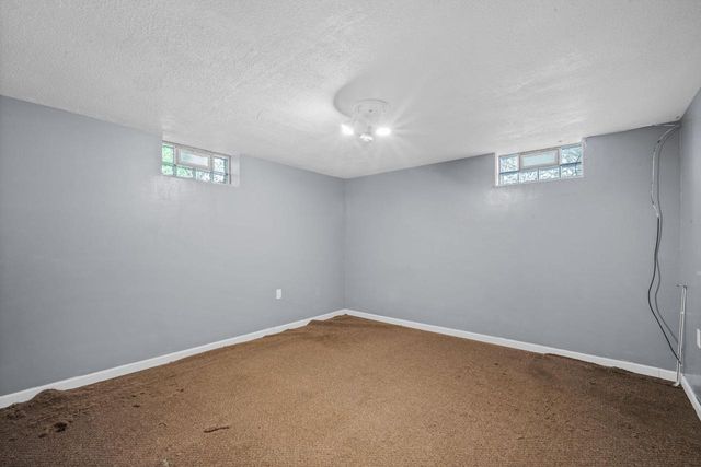 2403 W Alvina AVENUE, Milwaukee, WI 53221