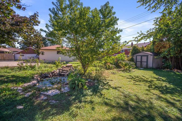 2403 W Alvina AVENUE, Milwaukee, WI 53221