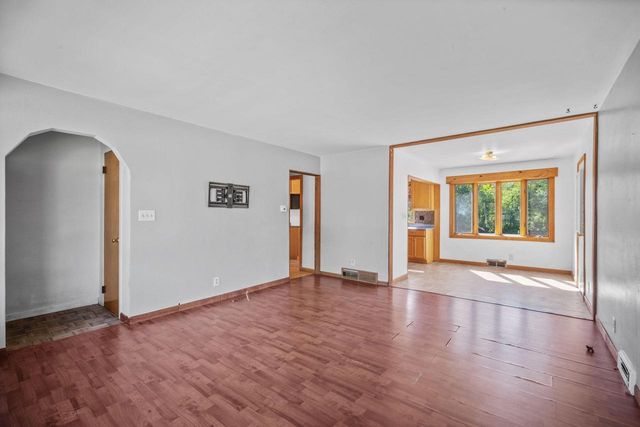 2403 W Alvina AVENUE, Milwaukee, WI 53221