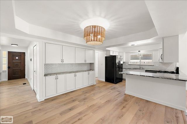 11489 Anna Lisa Street, Utica, MI 48312