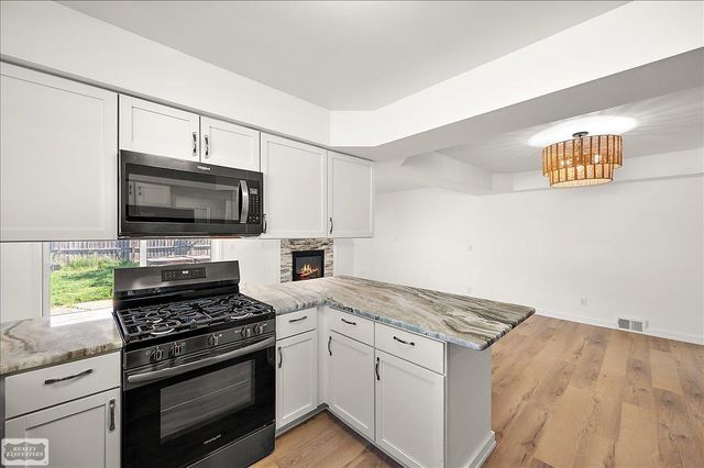 11489 Anna Lisa Street, Utica, MI 48312