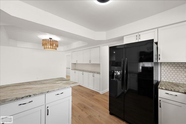 11489 Anna Lisa Street, Utica, MI 48312
