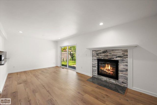 11489 Anna Lisa Street, Utica, MI 48312
