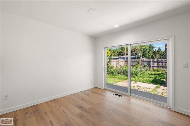 11489 Anna Lisa Street, Utica, MI 48312