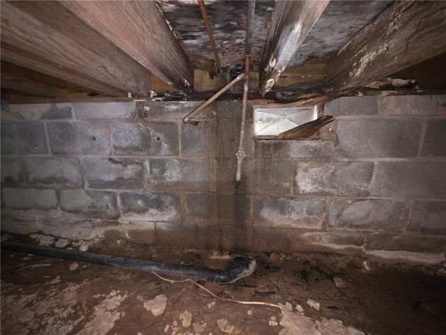 676 Hog Liver Road, Carrollton, GA 30117