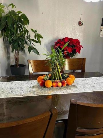 2053 E Bayshore Road, Redwood City, CA 94063