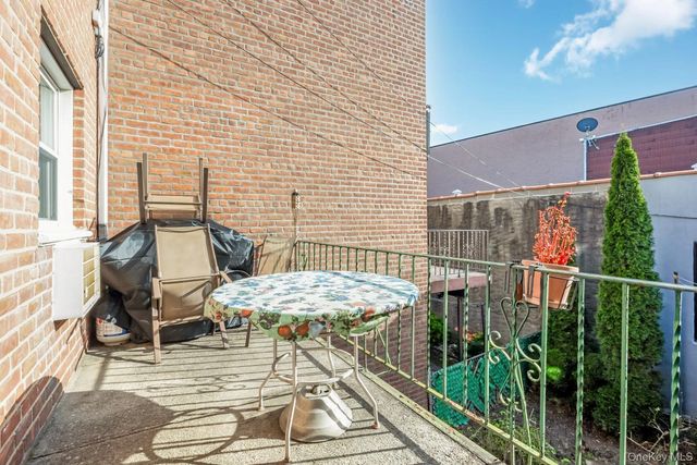 69-06 66 Road, Middle Village, NY 11379