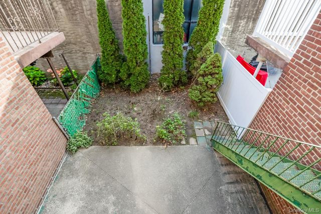 69-06 66 Road, Middle Village, NY 11379