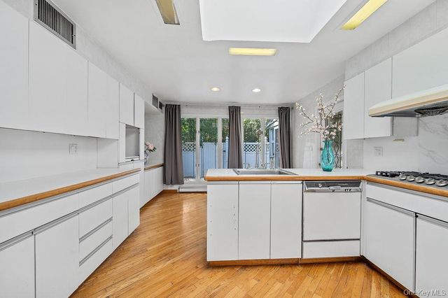 222-60 Birmington Parkway, Bayside, NY 11364