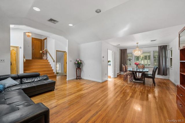 222-60 Birmington Parkway, Bayside, NY 11364