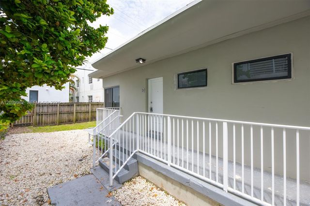 1980 Biarritz Dr, Miami Beach, FL 33141