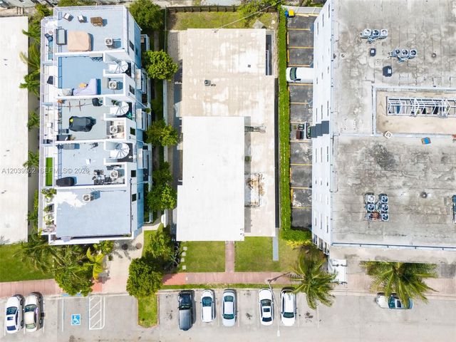 1980 Biarritz Dr, Miami Beach, FL 33141