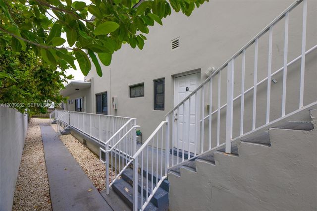 1980 Biarritz Dr, Miami Beach, FL 33141
