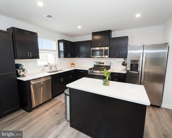 43 F PARSONS BLVD, Beverly, NJ 08010