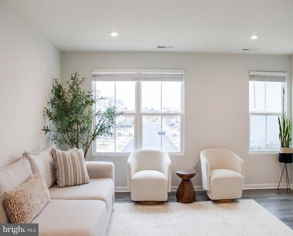 43 F PARSONS BLVD, Beverly, NJ 08010