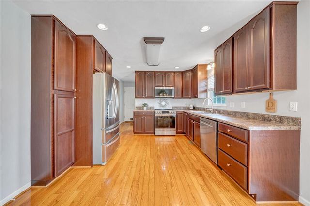 1138 Fallview DR, Vinton, VA 24179