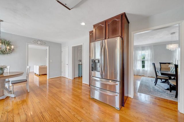 1138 Fallview DR, Vinton, VA 24179