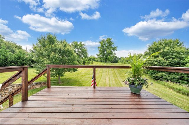 1138 Fallview DR, Vinton, VA 24179